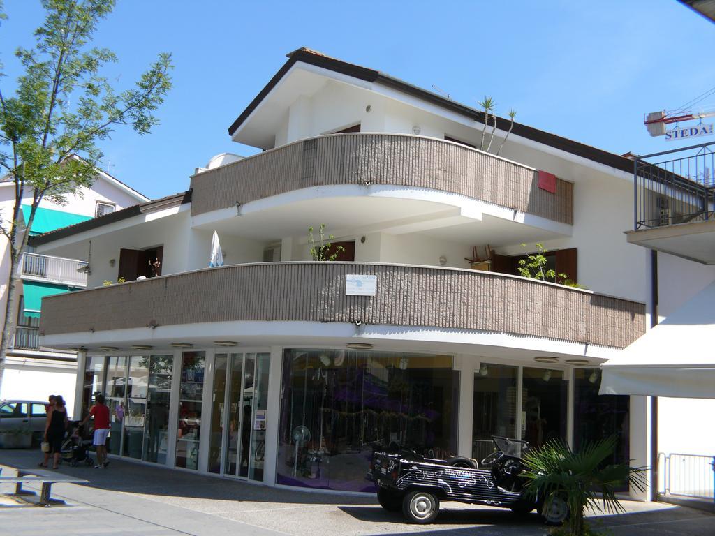 Condominio MARIA Lignano Sabbiadoro Exterior foto